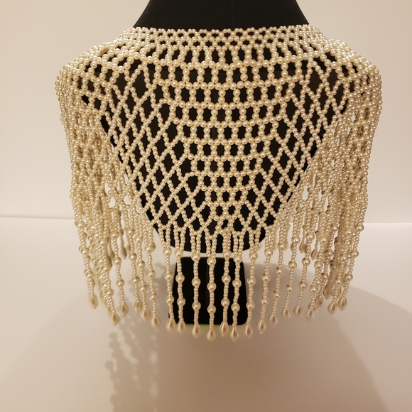 Cape - Picture 7 of 7